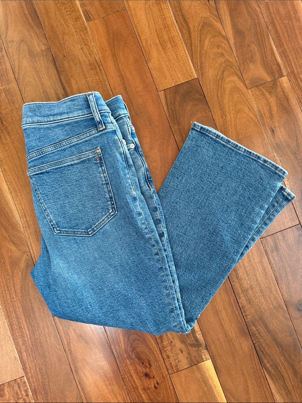 Madewell Mid Rise Kick Out Cropped Jeans